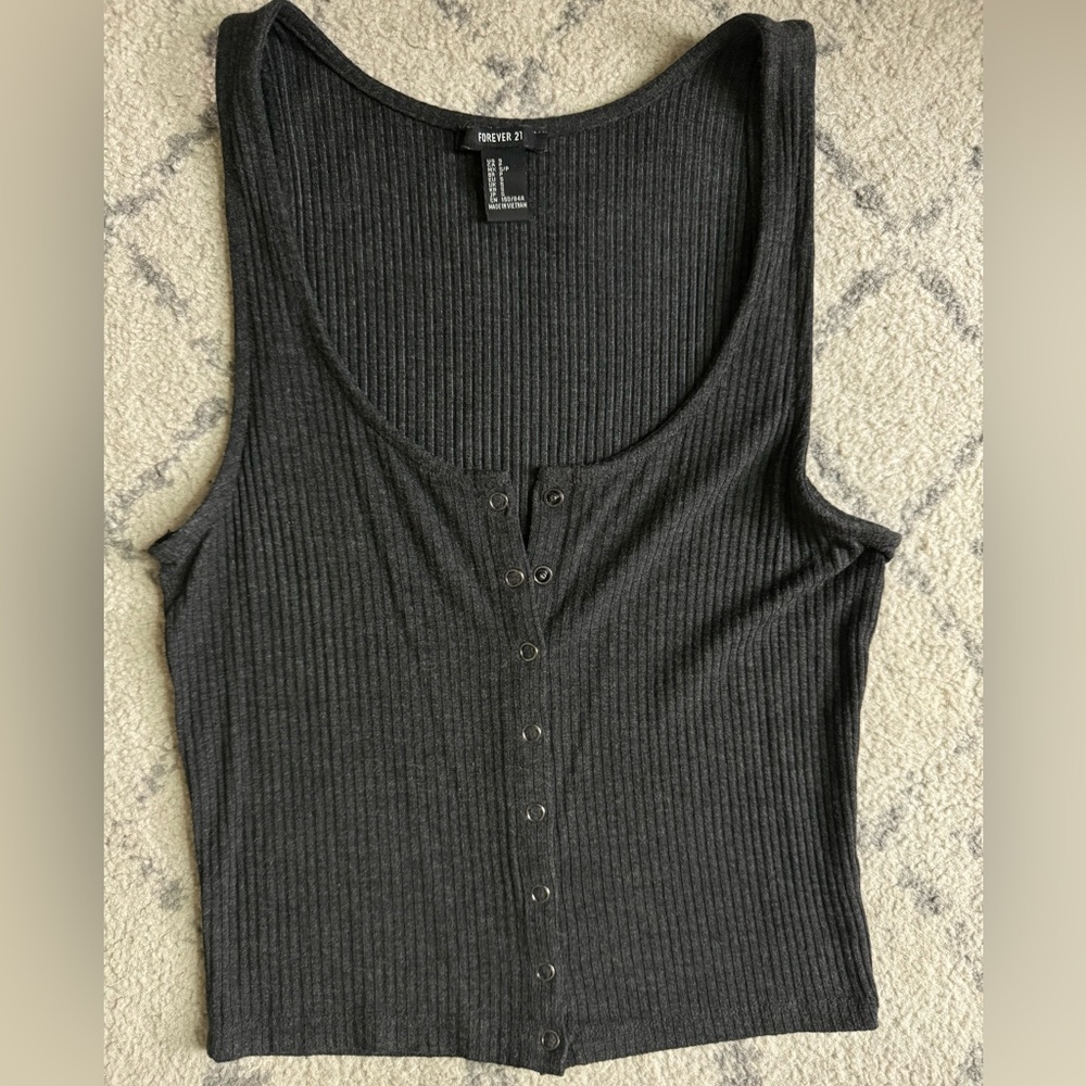 Gray tank top
